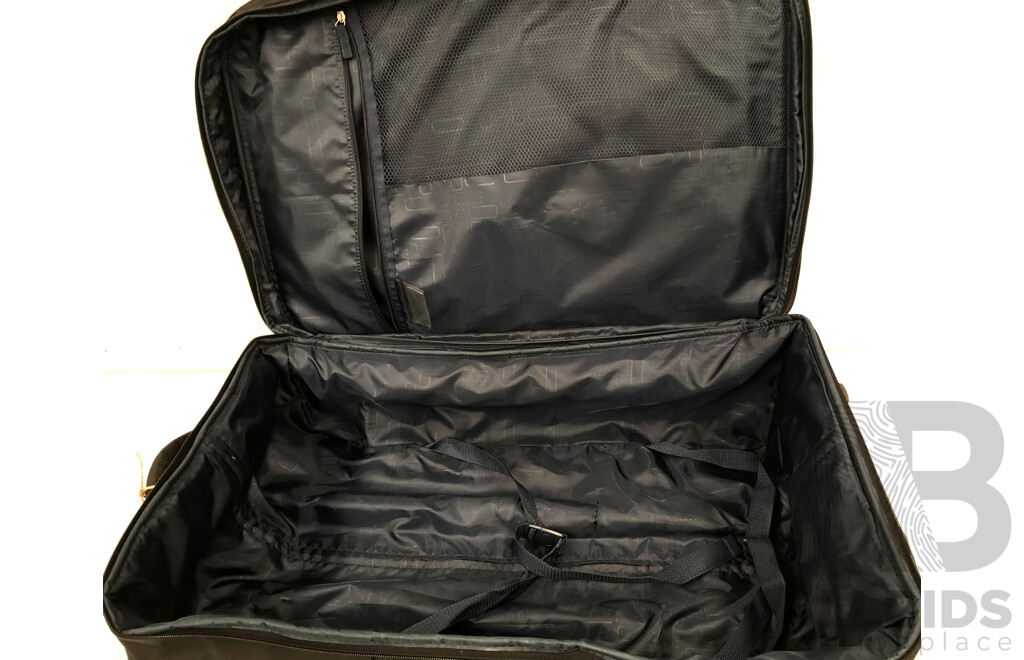Antler Duolite 74cm Two Wheel Expanding Roller Cabin Case - New - ORP $350.00