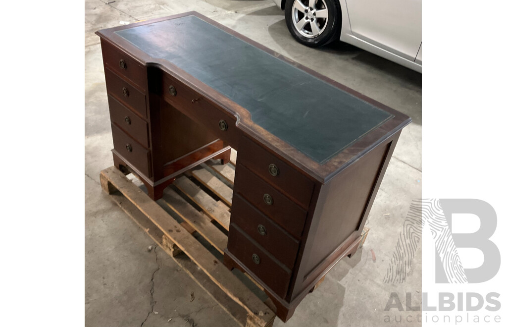 Georgian Style Nine Drawer Breakfront Twin Pedestal Desk