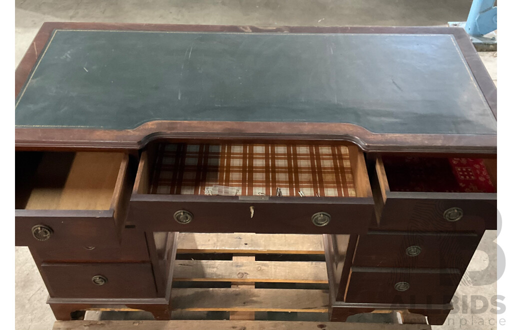 Georgian Style Nine Drawer Breakfront Twin Pedestal Desk