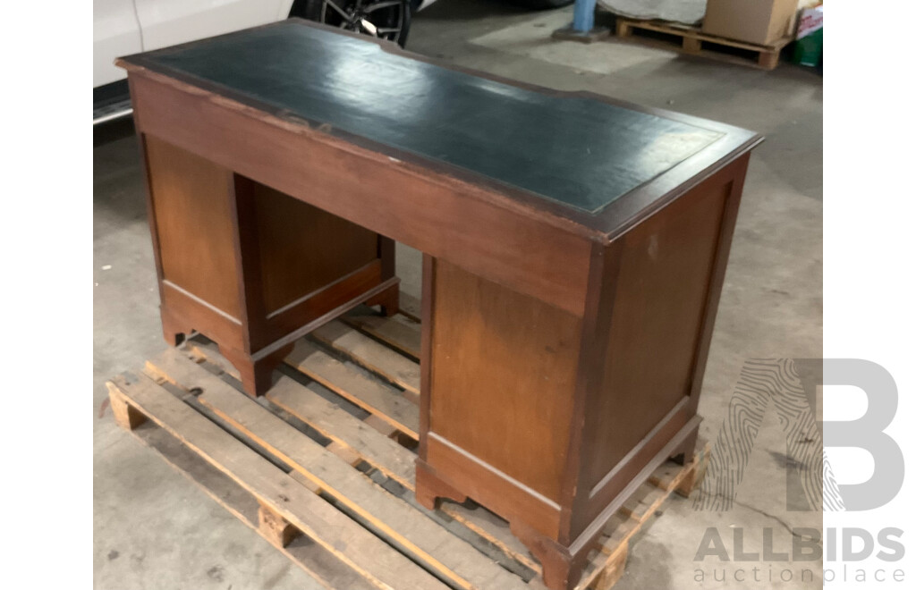 Georgian Style Nine Drawer Breakfront Twin Pedestal Desk