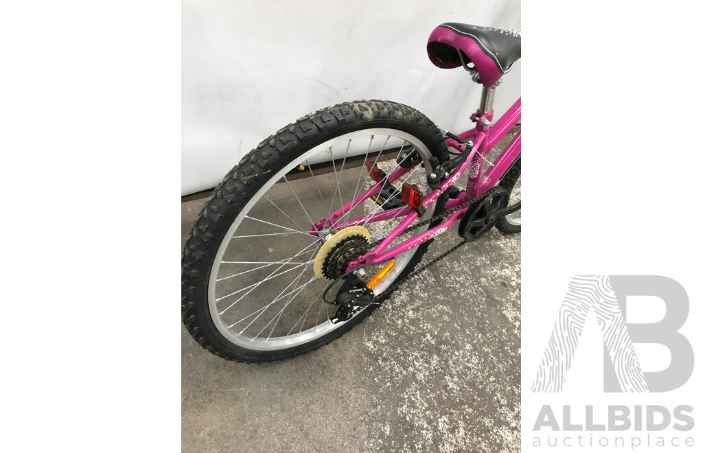 Repco Haven 6 Speed Girls' Bike and Luminous Kids' Scooter