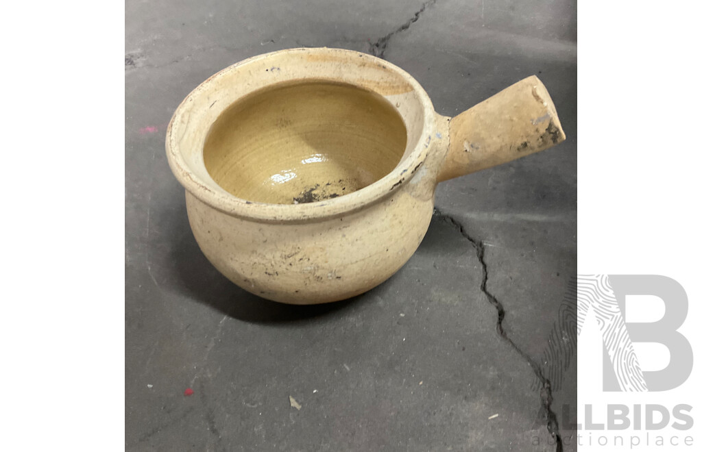 Garden Round Table and Assorted Pots