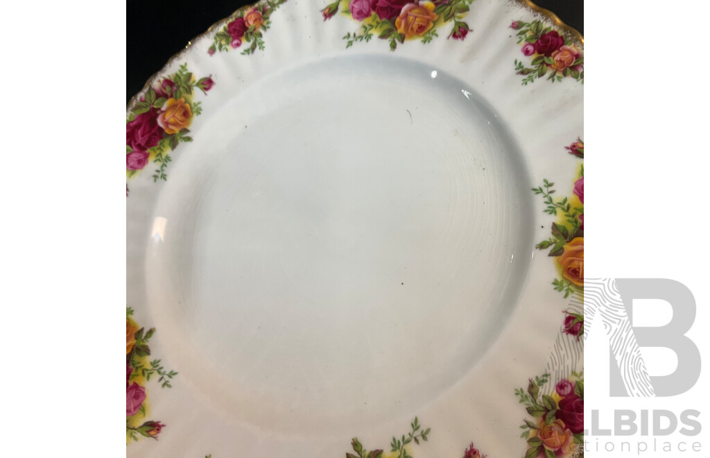 Royal Albert Old Country Roses Bone China England - 27 Pieces