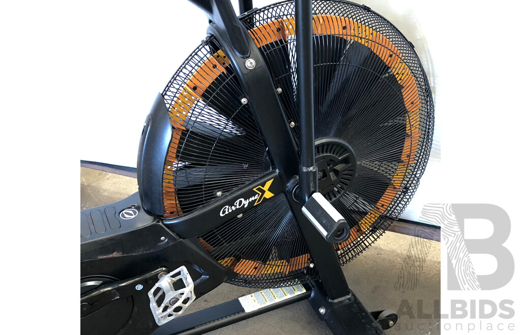Octane Fitness AirdyneX/ADX Exercise Bike