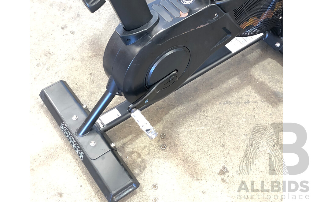 Octane Fitness AirdyneX/ADX Exercise Bike