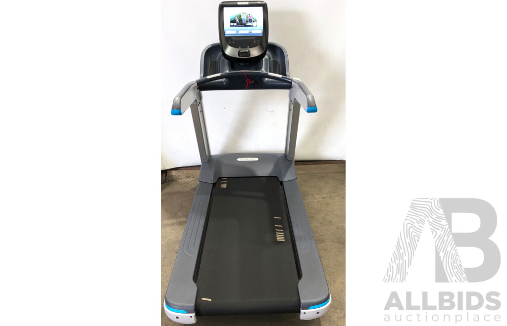 Precor TRM885 Treadmill with P82 Console
