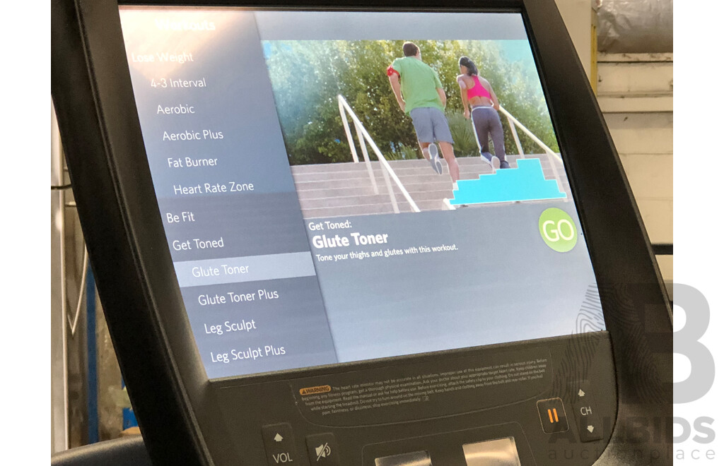 Precor TRM885 Treadmill with P82 Console
