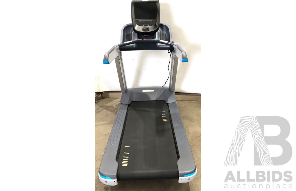 Precor TRM885 Treadmill with P82 Console