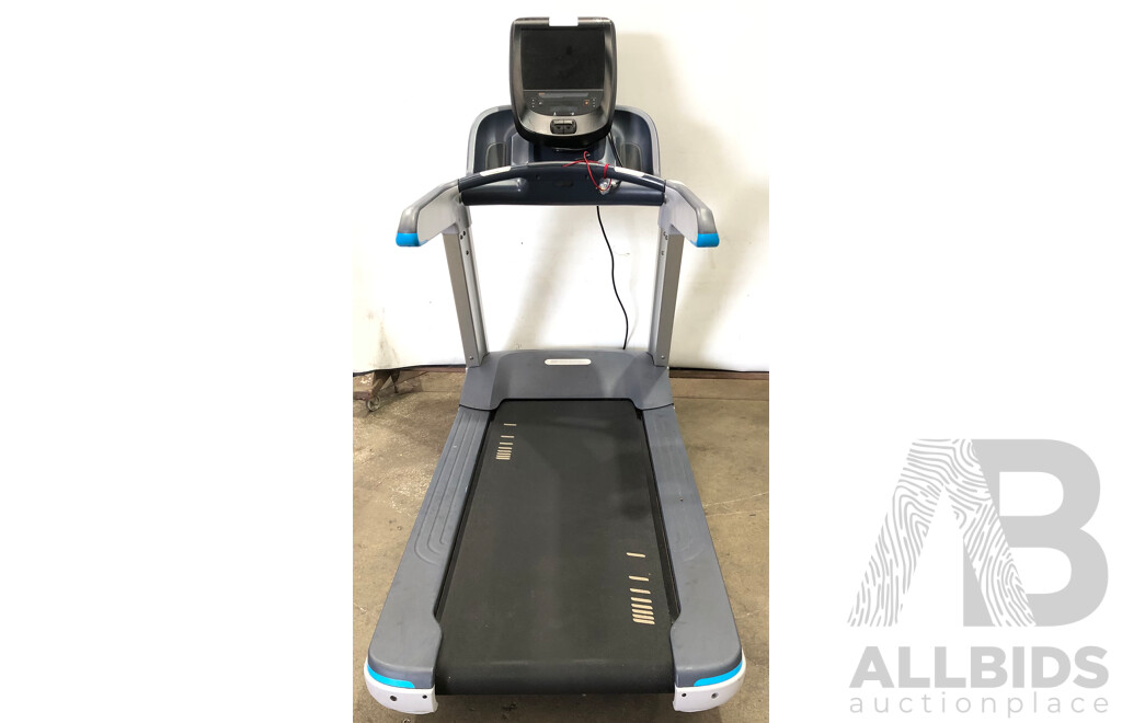Precor TRM885 Treadmill with P82 Console