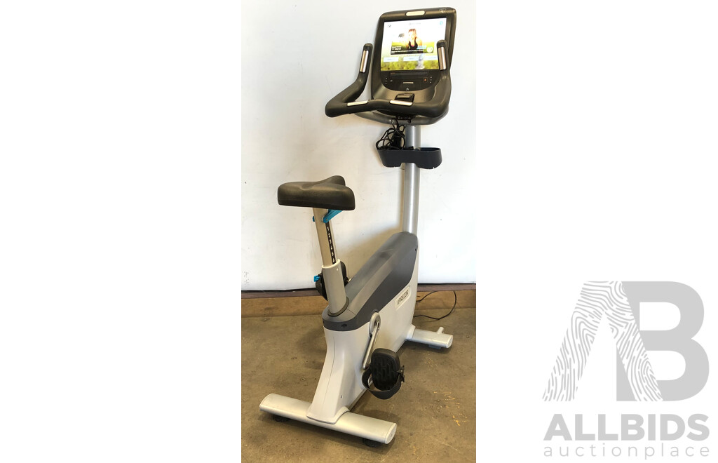 Precor UBK 885 Upright Exercise Bike with P82 Console