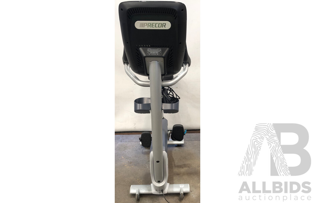 Precor UBK 885 Upright Exercise Bike with P82 Console