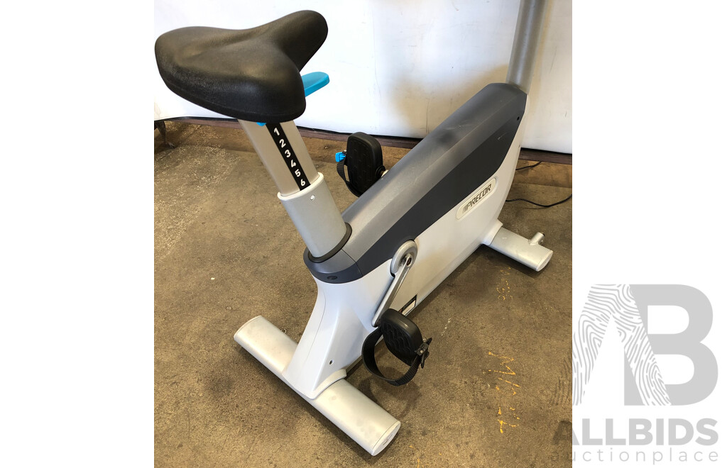 Precor UBK 885 Upright Exercise Bike with P82 Console