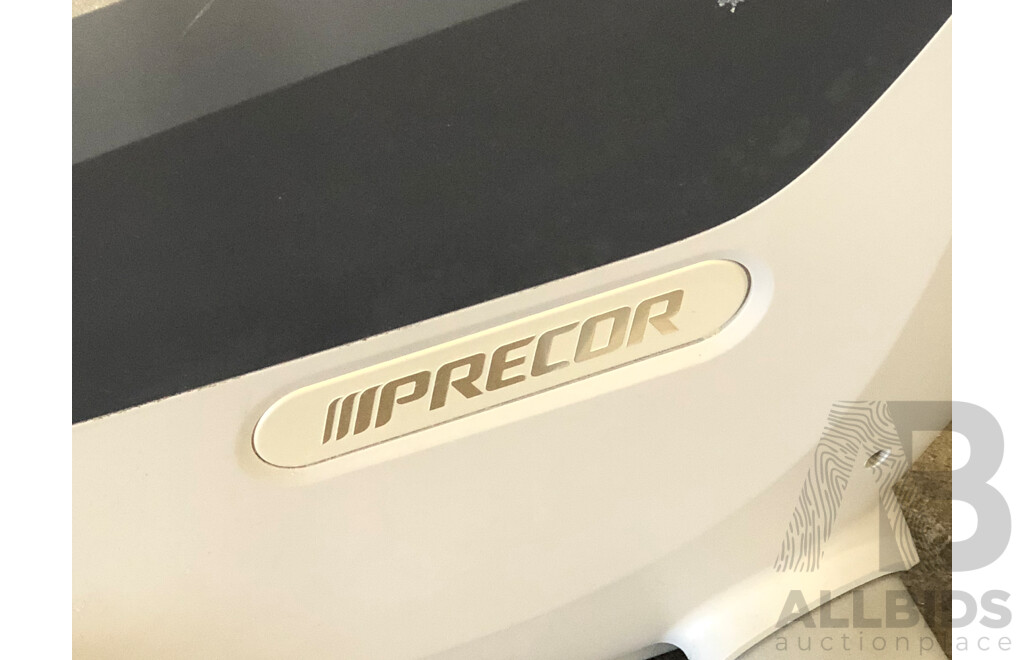 Precor UBK 885 Upright Exercise Bike with P82 Console