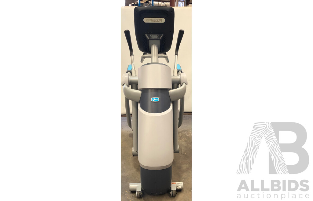 Precor AMT 885 Adaptive Motion Ellipitical Trainer with P82 Console
