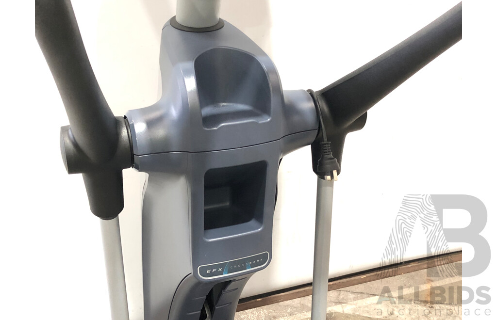 Precor EFX 885 Ellipitical Trainer with P82 Console