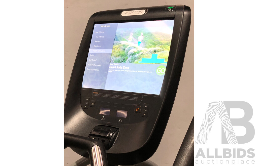 Precor EFX 885 Ellipitical Trainer with P82 Console