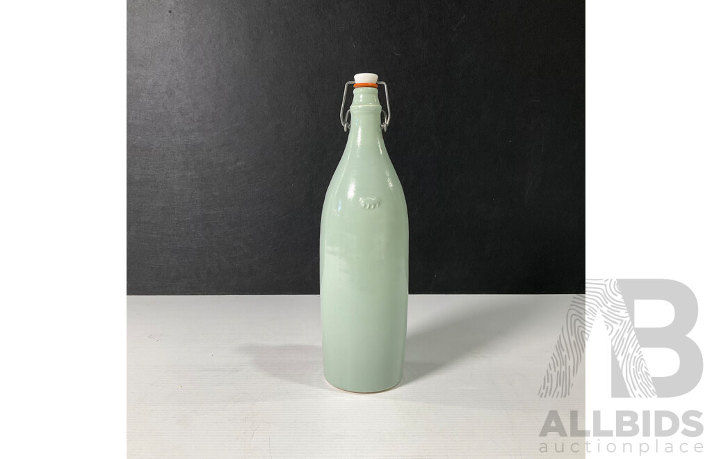Bison Homewares Ceramic Swing Top Bottle