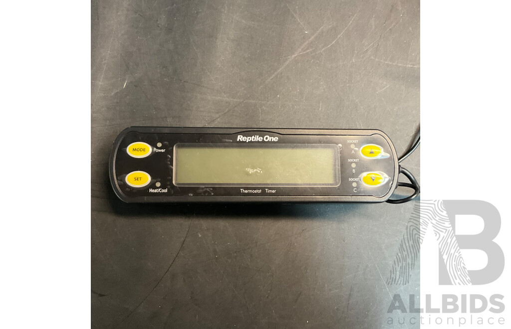 Reptile One Electronic Temperature Controller 46614
