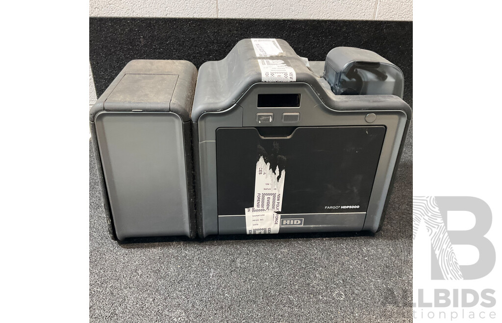HID Fargo HDP5000 Card Printer