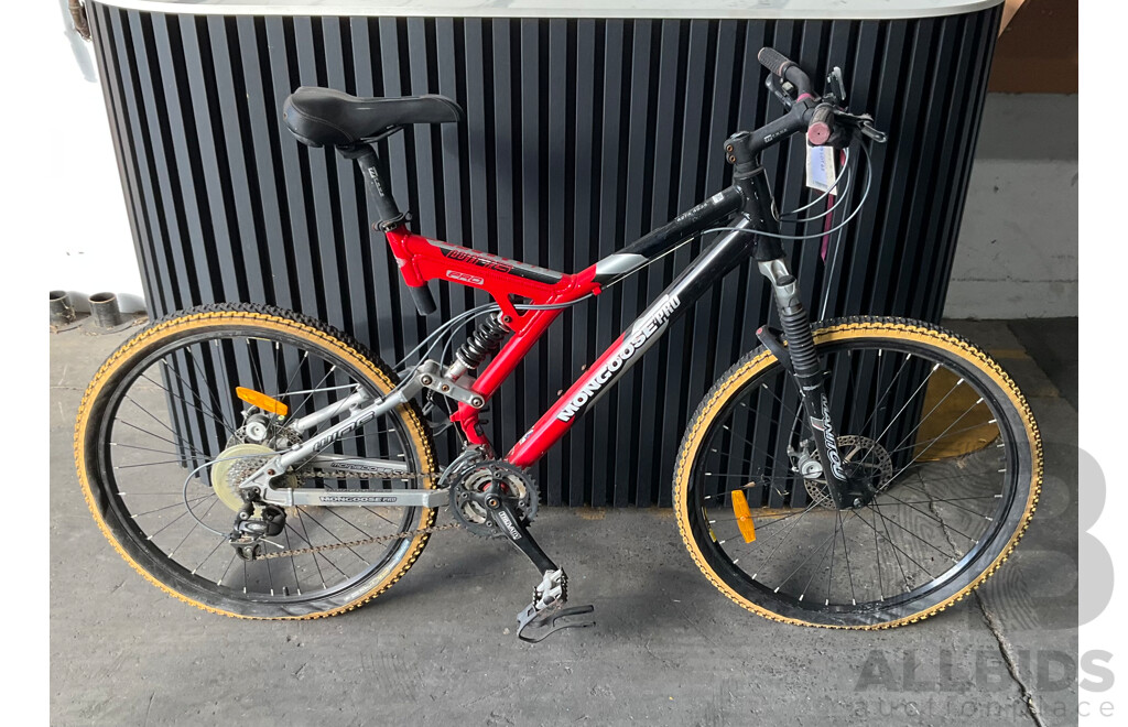 Mongoose Pro Wing Size L Bike