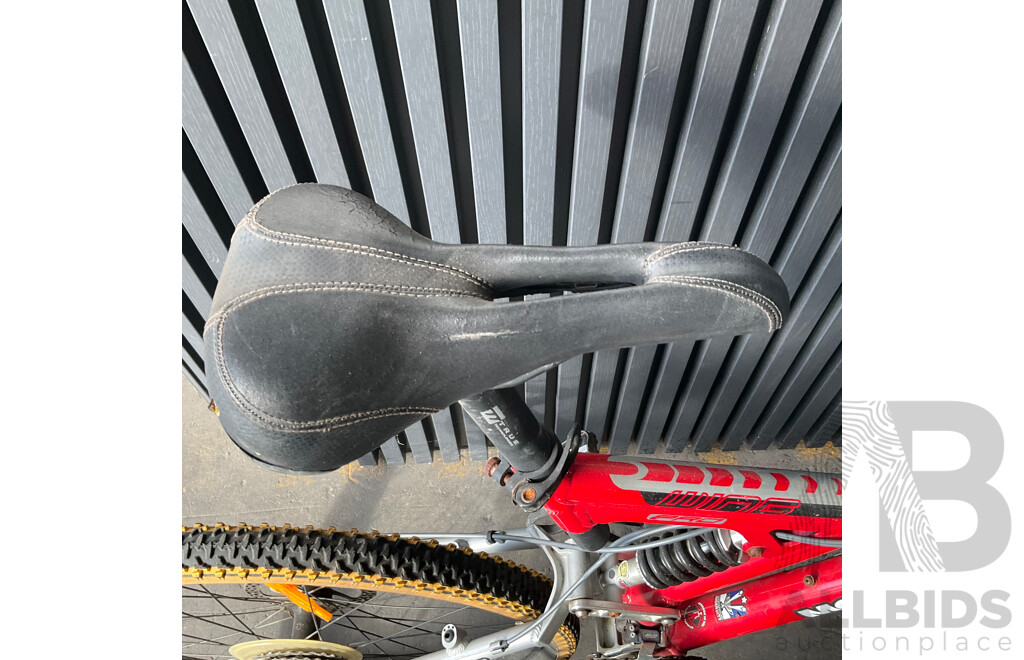 Mongoose Pro Wing Size L Bike
