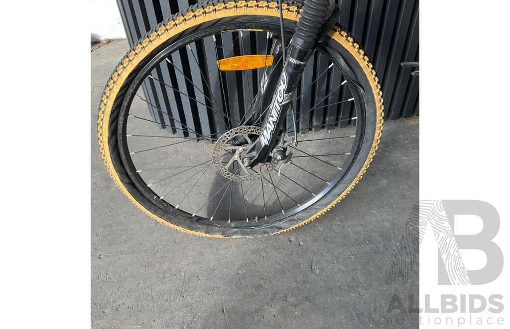 Mongoose Pro Wing Size L Bike