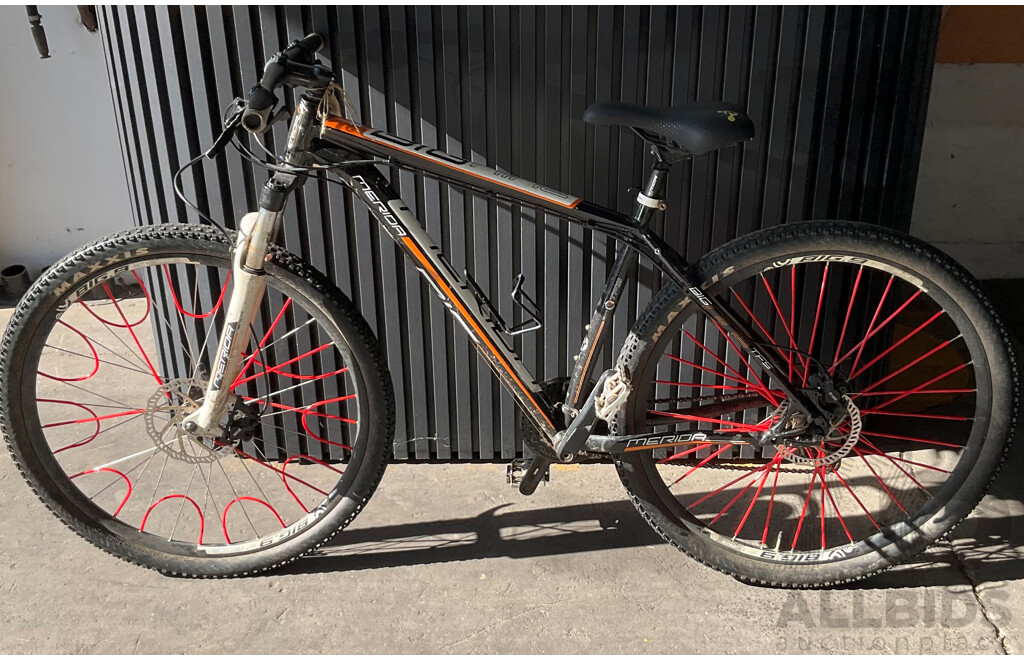 Merida Bignine Bike - Size 19''