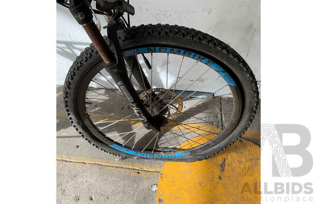 NCM Moscow 48V 26'' E-bike