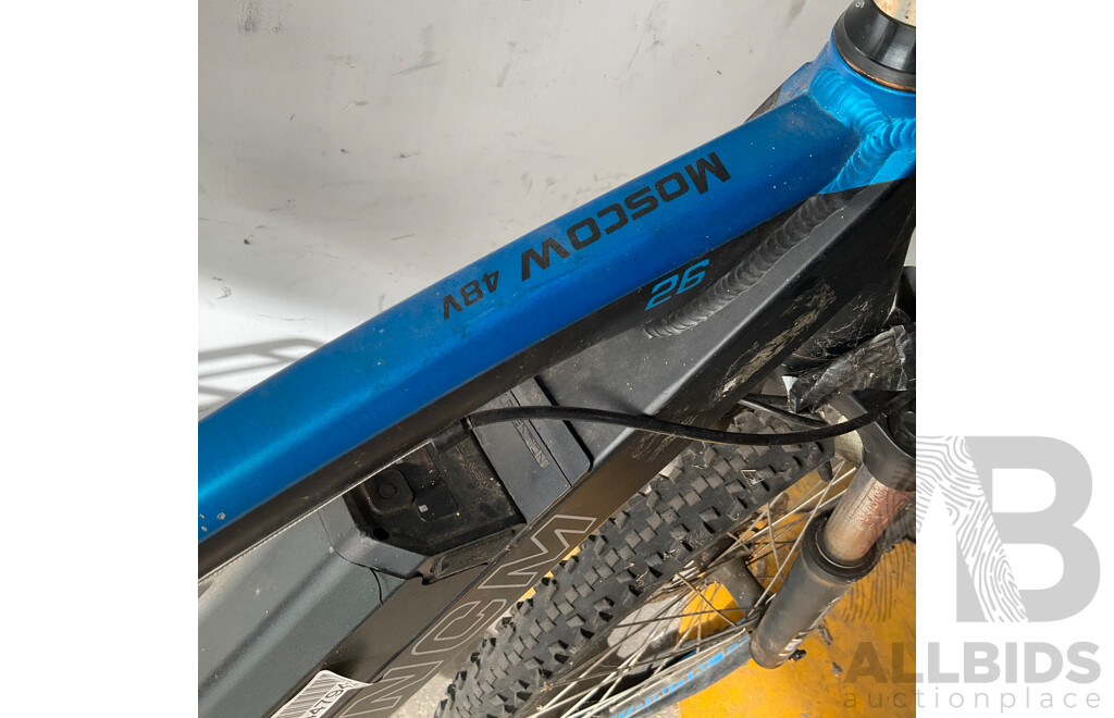 NCM Moscow 48V 26'' E-bike