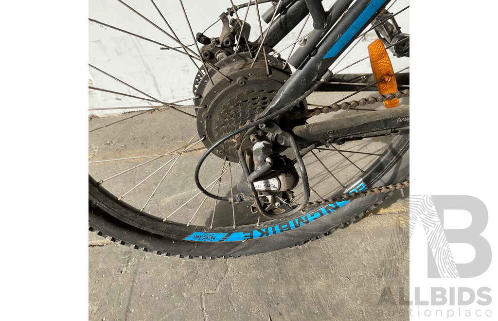 NCM Moscow 48V 26'' E-bike