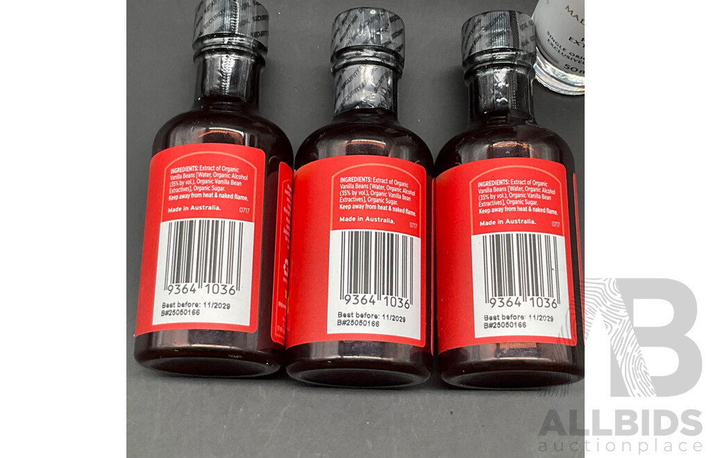 QUEEN Organic Vanilla Extract 100ml (x3) and Finest Vanilla Madagascar Pure Extract (x2) - Lot of 5