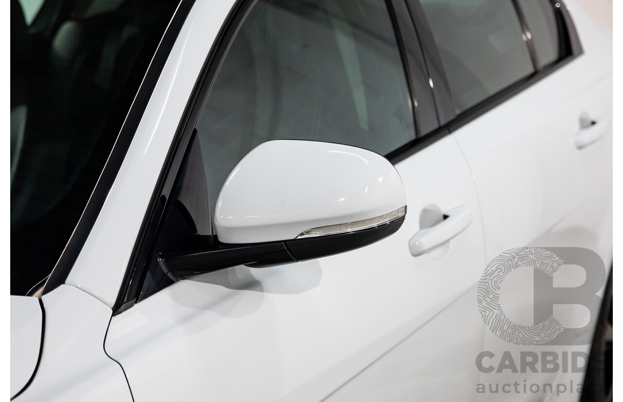 03/2018 Jaguar XE 20d R-Sport MY18 4d Sedan Polaris White Diesel Turbo 2.0L