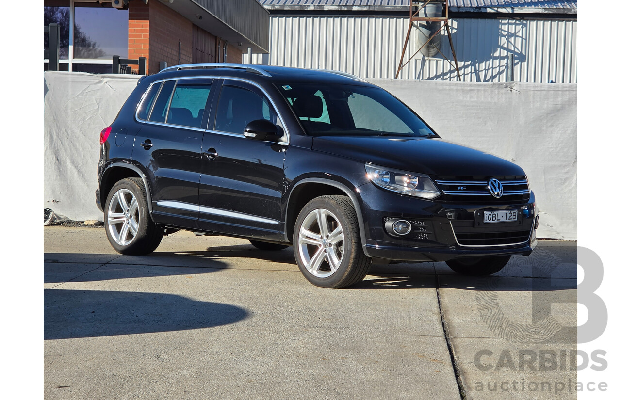 02/2016 Volkswagen Tiguan 155 TSI R-LINE (AWD) 5NC MY16 4D Wagon Black Turbo 2.0L