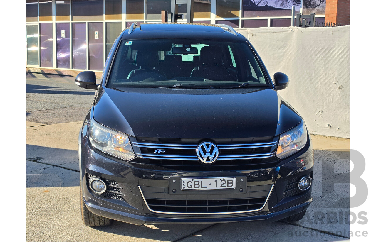 02/2016 Volkswagen Tiguan 155 TSI R-LINE (AWD) 5NC MY16 4D Wagon Black Turbo 2.0L