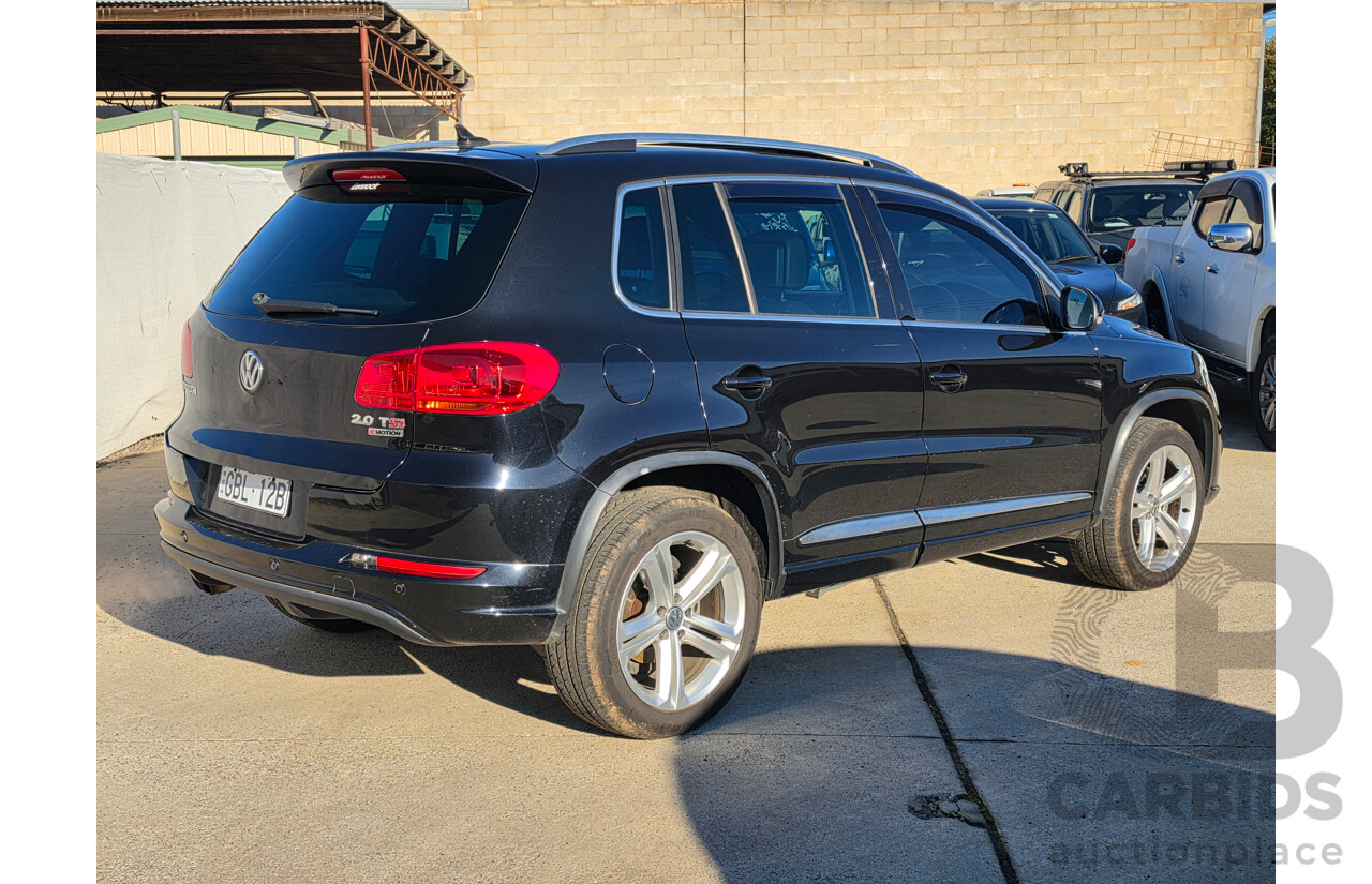 02/2016 Volkswagen Tiguan 155 TSI R-LINE (AWD) 5NC MY16 4D Wagon Black Turbo 2.0L