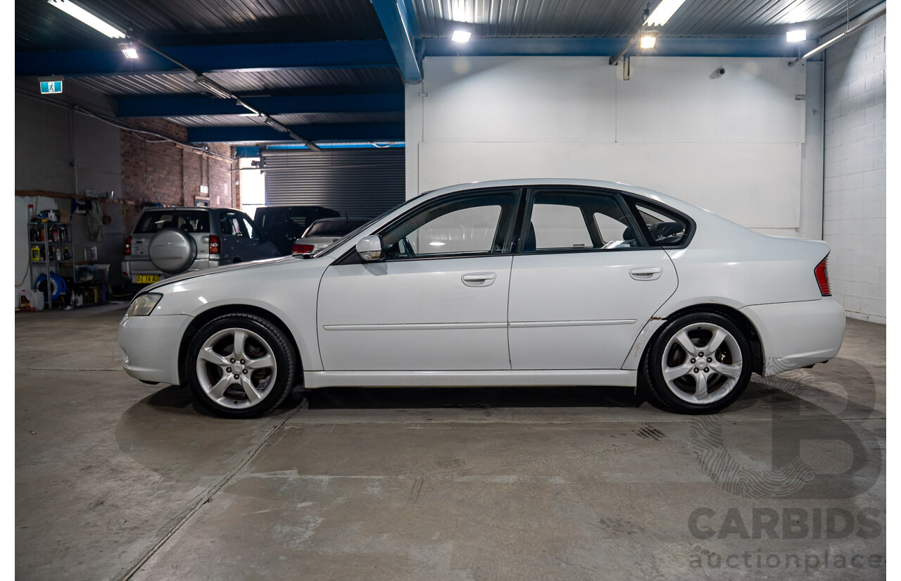 01/2004 Subaru Liberty 2.5i Luxury MY04 4d Sedan White 2.5L