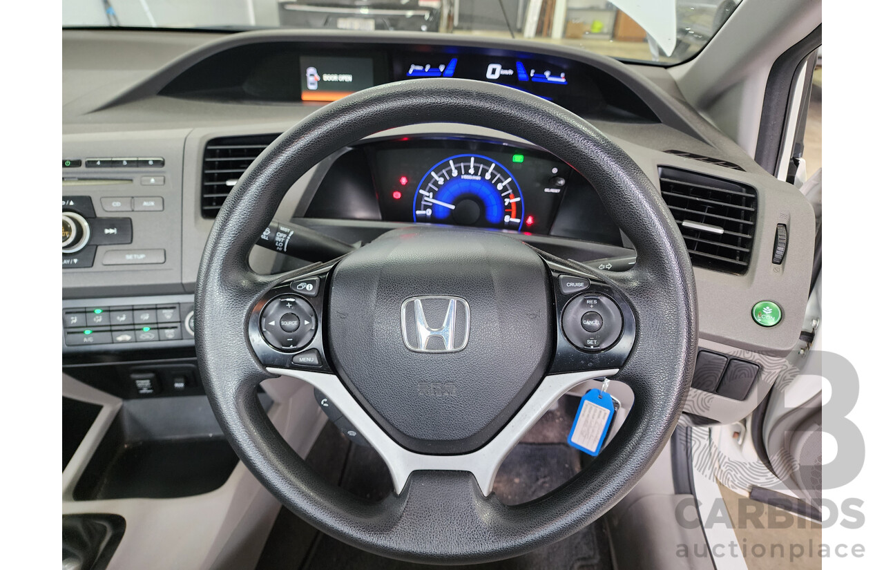 8/2012 Honda Civic VTi SERIES 2 4d Sedan White 1.8L