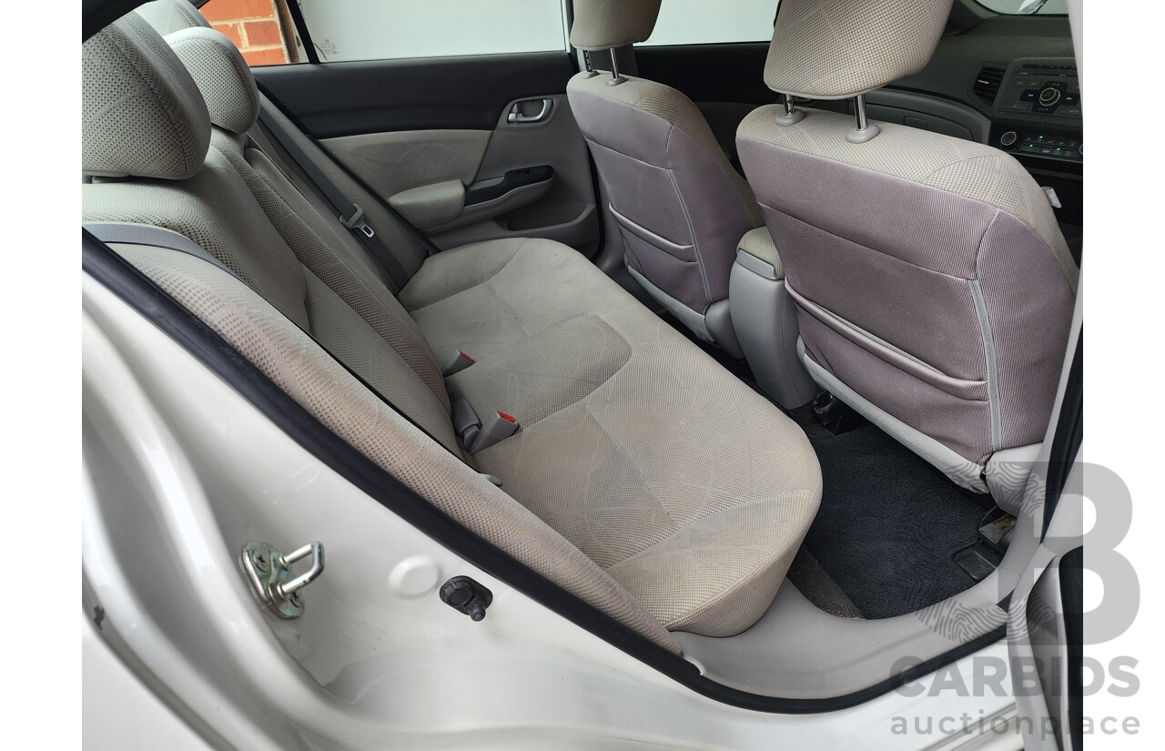 8/2012 Honda Civic VTi SERIES 2 4d Sedan White 1.8L