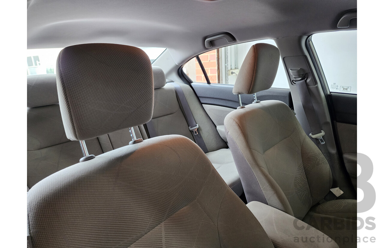 8/2012 Honda Civic VTi SERIES 2 4d Sedan White 1.8L