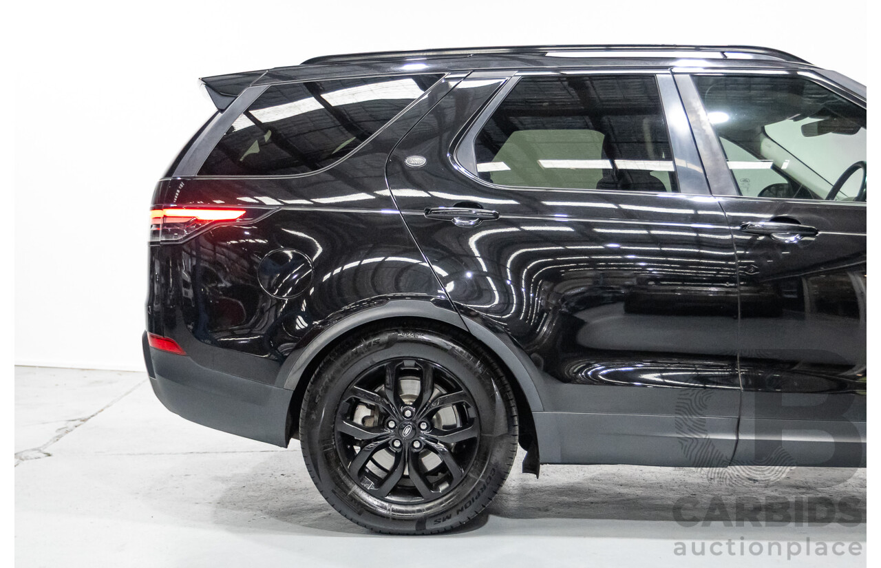 10/2017 Land Rover Discovery TD4 SE (AWD) MY17 4d Wagon Santorini Black Metallic Turbo Diesel 2.0L