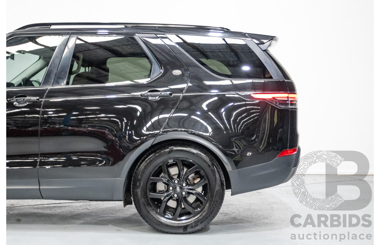 10/2017 Land Rover Discovery TD4 SE (AWD) MY17 4d Wagon Santorini Black Metallic Turbo Diesel 2.0L