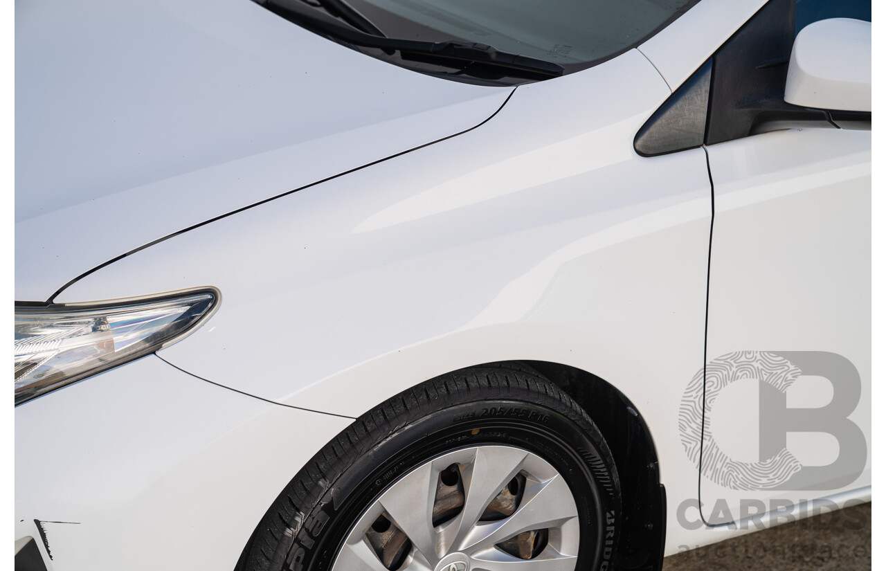 3/2015 Toyota Corolla Ascent ZRE172R 4d Sedan Glacier White 1.8L