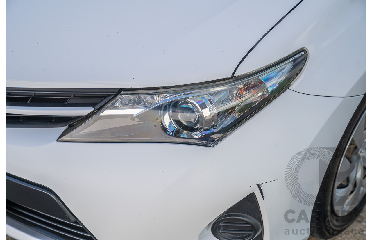 3/2015 Toyota Corolla Ascent ZRE172R 4d Sedan Glacier White 1.8L