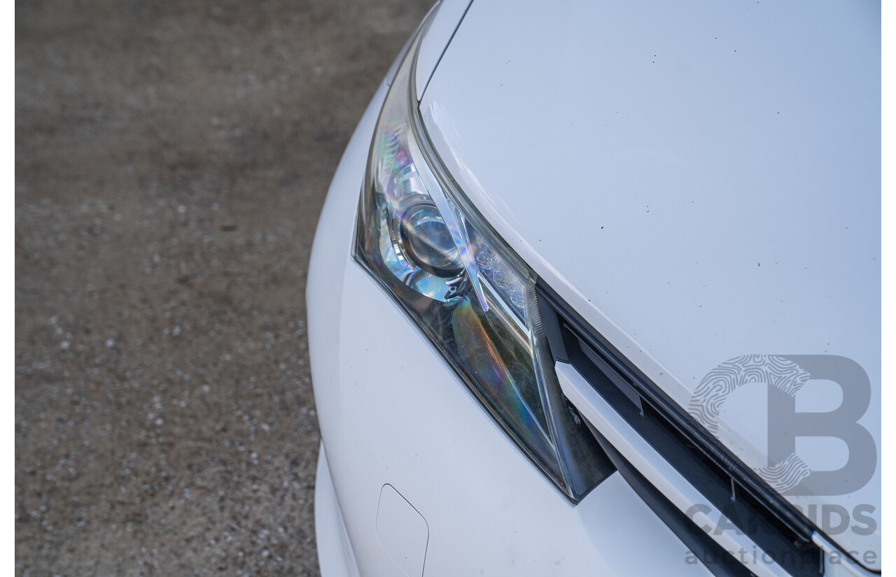 3/2015 Toyota Corolla Ascent ZRE172R 4d Sedan Glacier White 1.8L