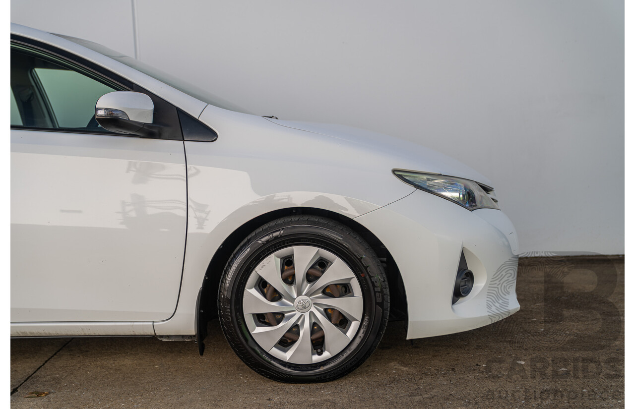 3/2015 Toyota Corolla Ascent ZRE172R 4d Sedan Glacier White 1.8L