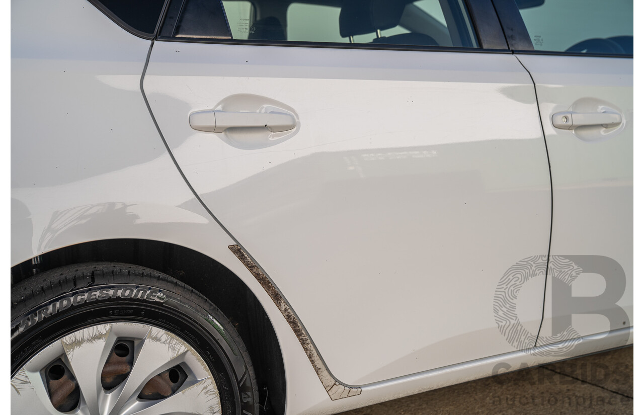 3/2015 Toyota Corolla Ascent ZRE172R 4d Sedan Glacier White 1.8L