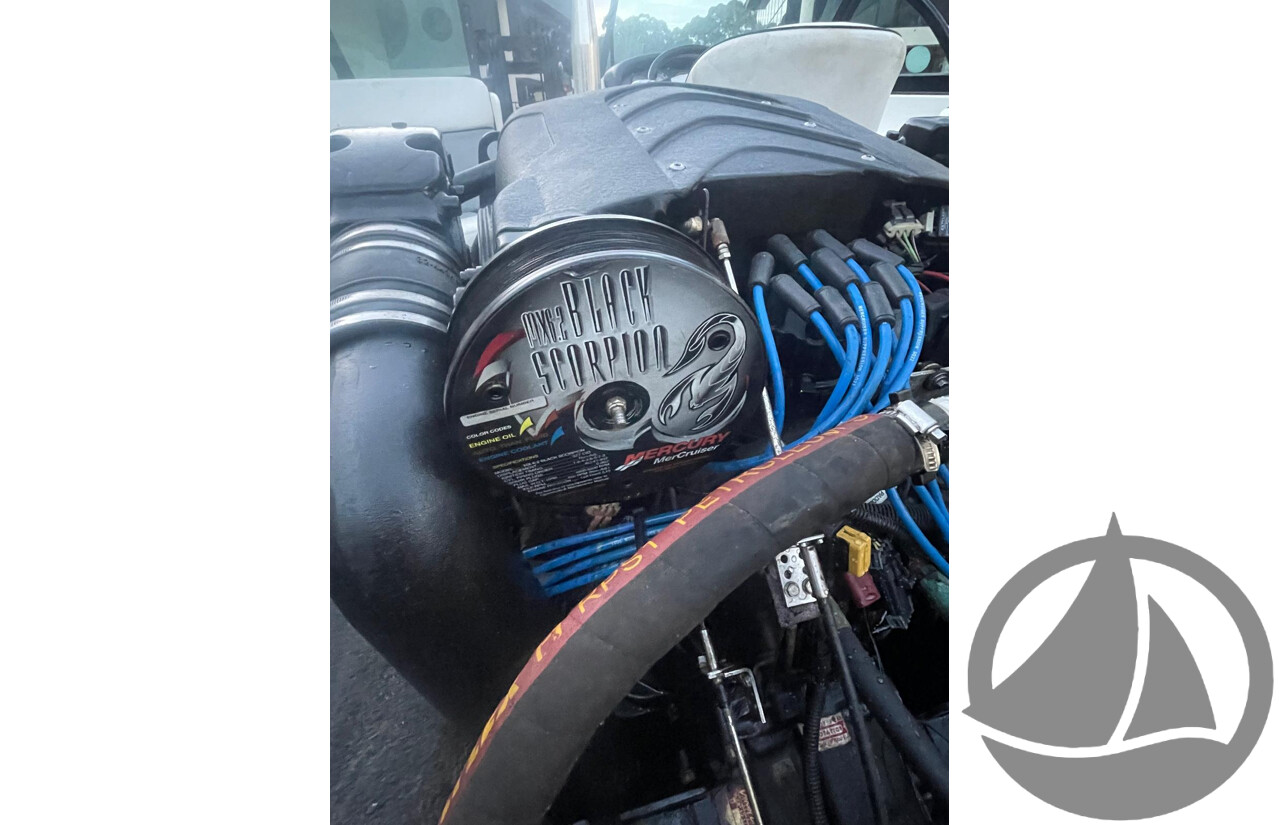 NO RESERVE - 2008 Lewis Outback Ski Boat, 6.2 Mercruiser Scorpio V8, 337 Hrs