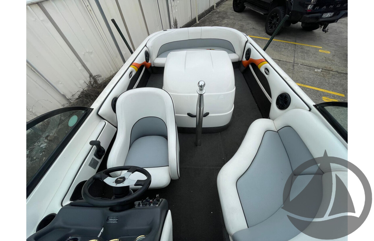 NO RESERVE - 2008 Lewis Outback Ski Boat, 6.2 Mercruiser Scorpio V8, 337 Hrs