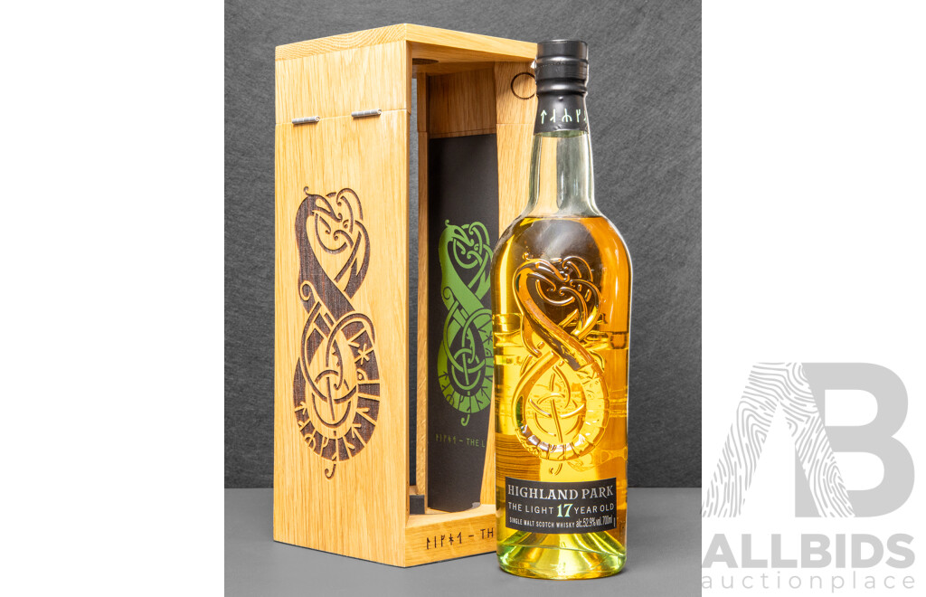 Highland Park the Light Single Malt Scotch Whisky in Presentation Box and Pouch