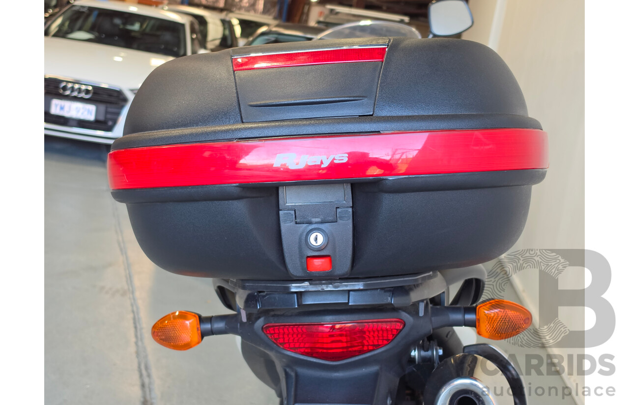 05/2012 Suzuki V-Strom 650 Motorcycle 645cc
